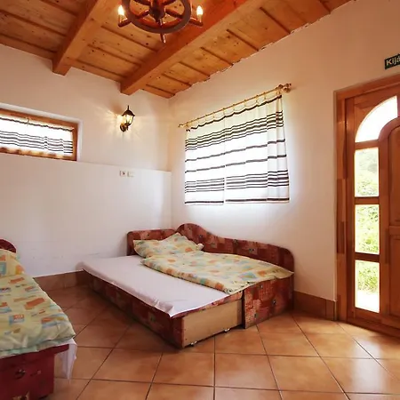 Pensionat Cserhat 3*