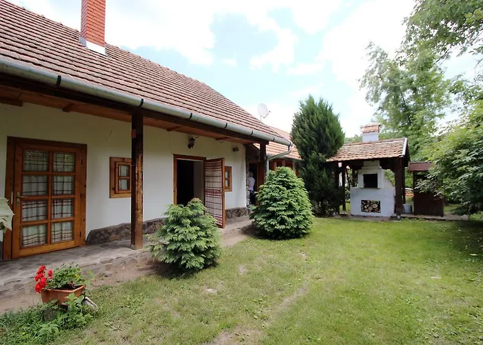 Guest house Cserhat 3*