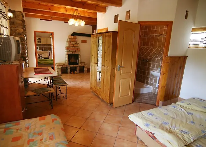 Cserhat Guest house